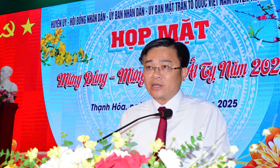 Thạnh Hóa họp mặt mừng Đảng, mừng Xuân Ất Tỵ năm 2025