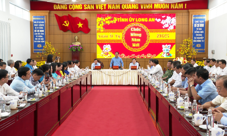 Tỉnh ủy Long An tổ chức gặp mặt đầu Xuân Ất Tỵ 2025