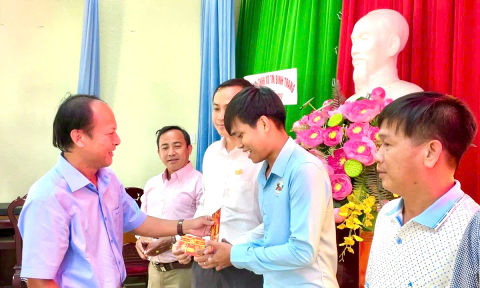 Tân Hưng họp mặt doanh nghiệp mừng Đảng, mừng Xuân Ất Tỵ 2025