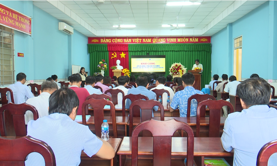 Vĩnh Hưng khai giảng lớp bồi dưỡng tiếng Khmer