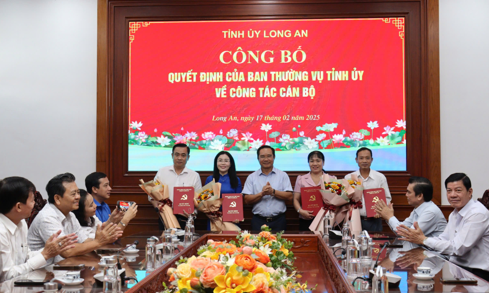 Công bố Quyết định của BTV Tỉnh uỷ về công tác cán bộ