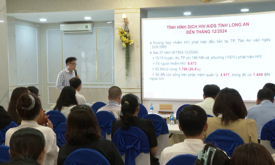 Xây dựng kế hoạch ứng phó dịch HIV/AIDS trong tình hình mới tại Long An