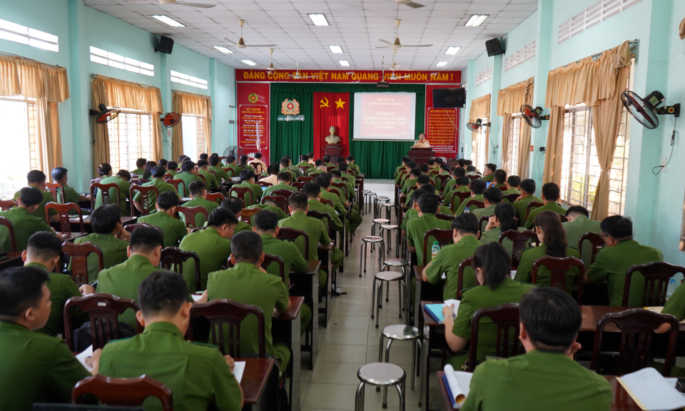 Tập huấn nghiệp vụ đăng ký, quản lý phương tiện giao thông