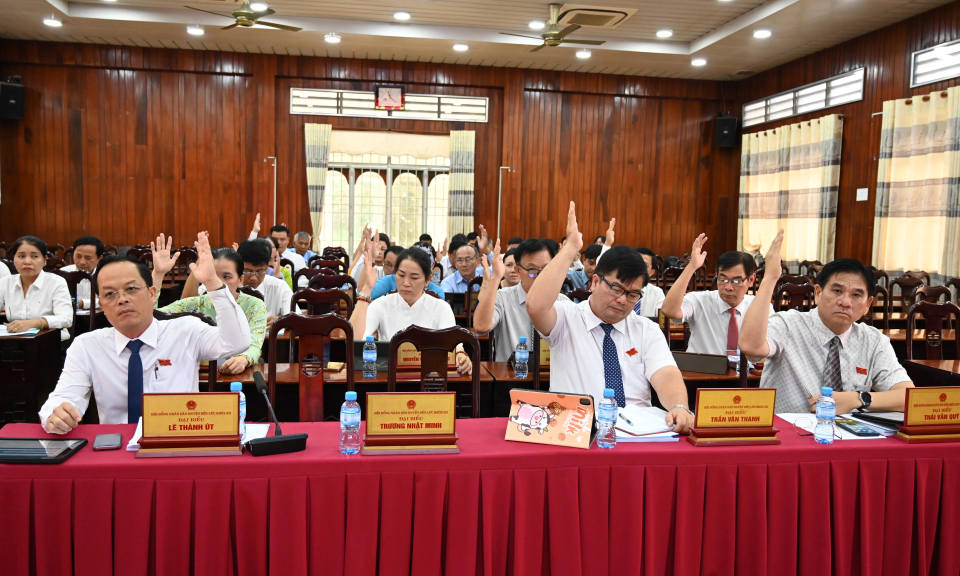 Bến Lức kỳ họp chuyên đề lần thứ 21 HĐND huyện năm 2025