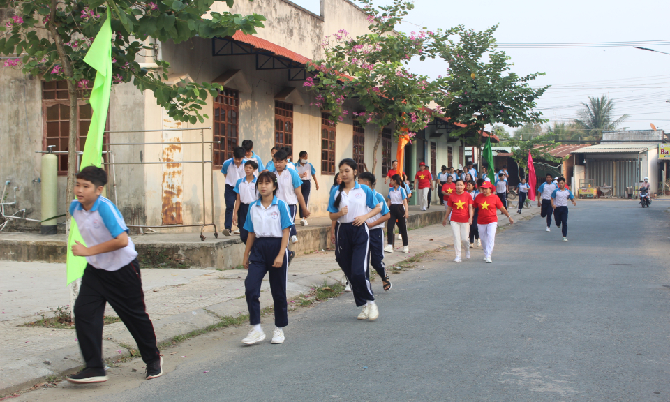 Thị trấn Đông Thành tổ chức ngày chạy Olympic vì sức khỏe toàn dân