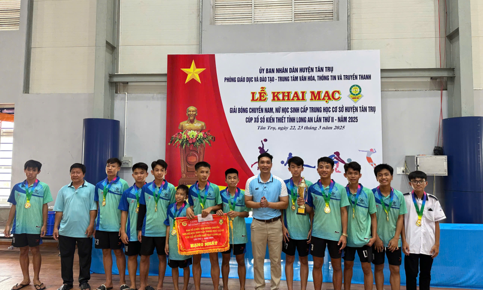 Tân Trụ: Giải Bóng chuyền nam, nữ học sinh cấp THCS 