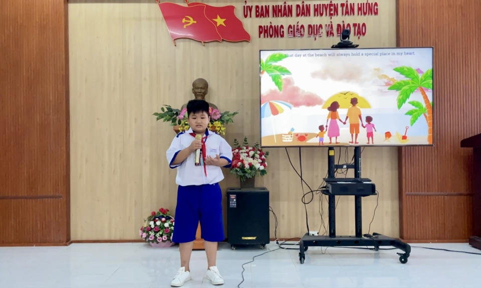 Tân Hưng tổ chức giao lưu hùng biện tiếng Anh cấp huyện cấp tiểu học 