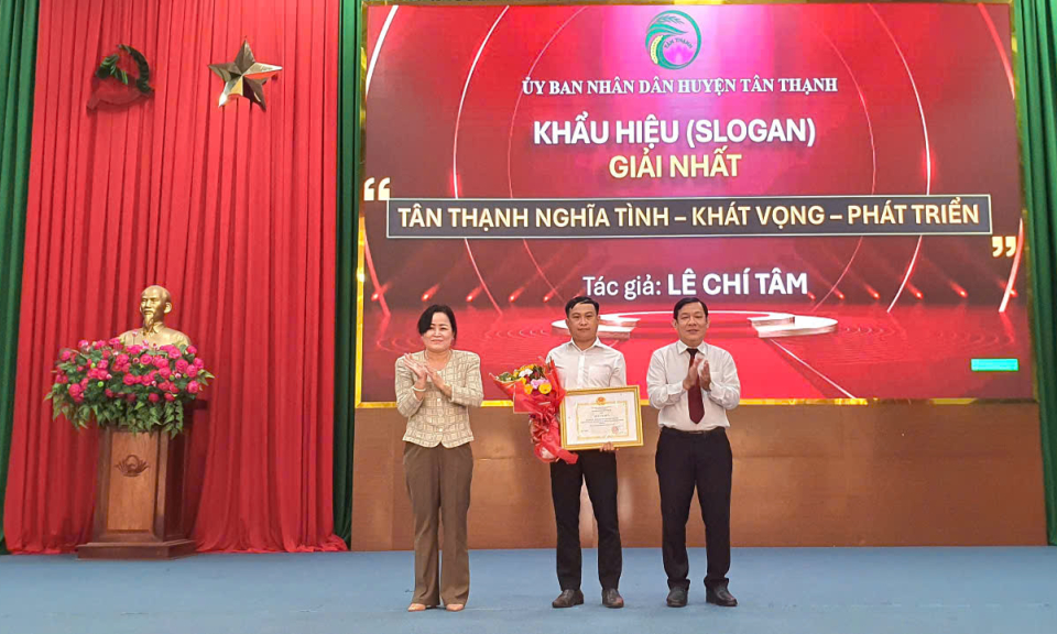Tân Thạnh công bố Khẩu hiệu (Slogan) huyện