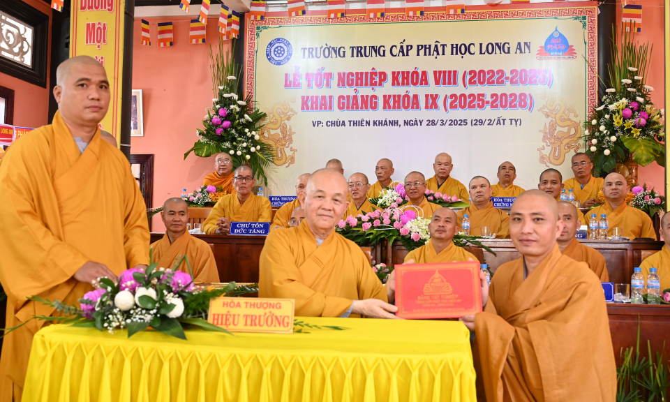 Lễ bế giảng chương trình đào tạo Trung cấp Phật học khóa VIII (2022 - 2025)