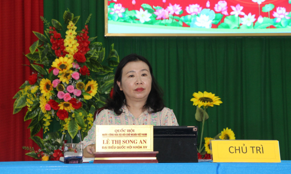 Đoàn đại biểu Quốc hội tỉnh Long An tiếp xúc cử tri huyện Thủ Thừa