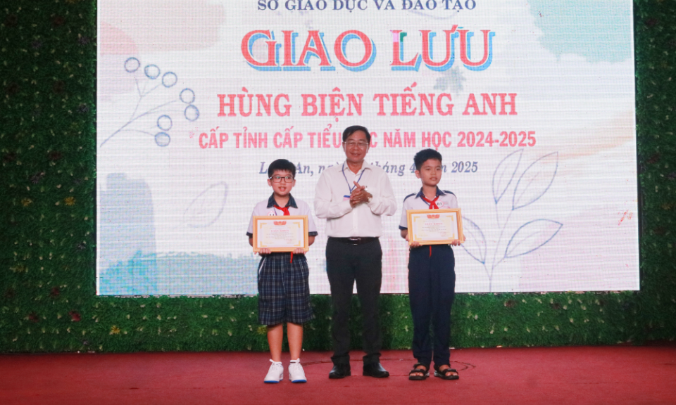 Tân An, Cần Giuộc giành giải nhất cuộc thi hùng biện tiếng Anh cấp tiểu học