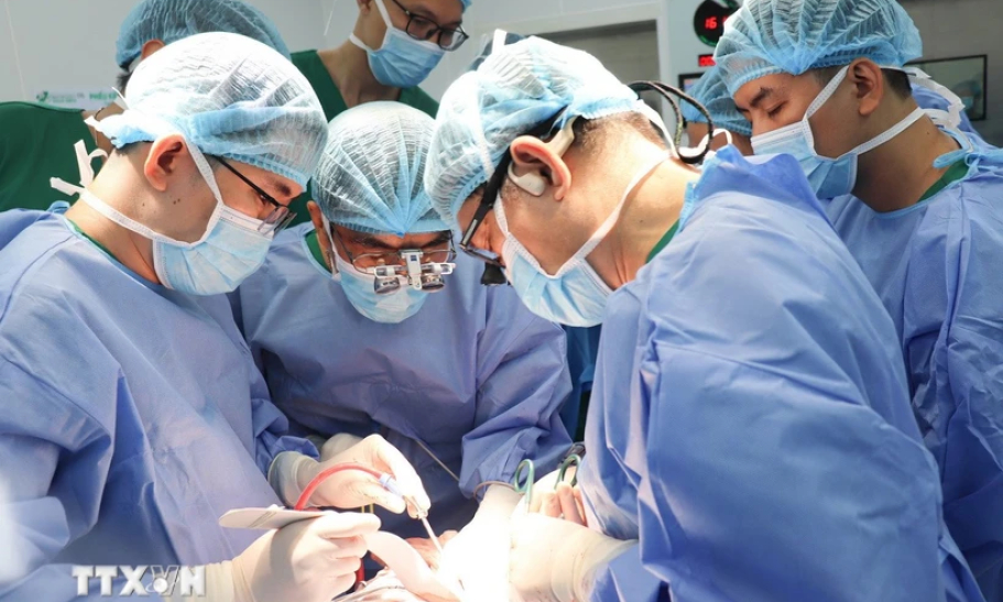 TP Hồ Chí Minh: Bé gái 21 tháng tuổi hồi sinh nhờ gan của người hiến tạng