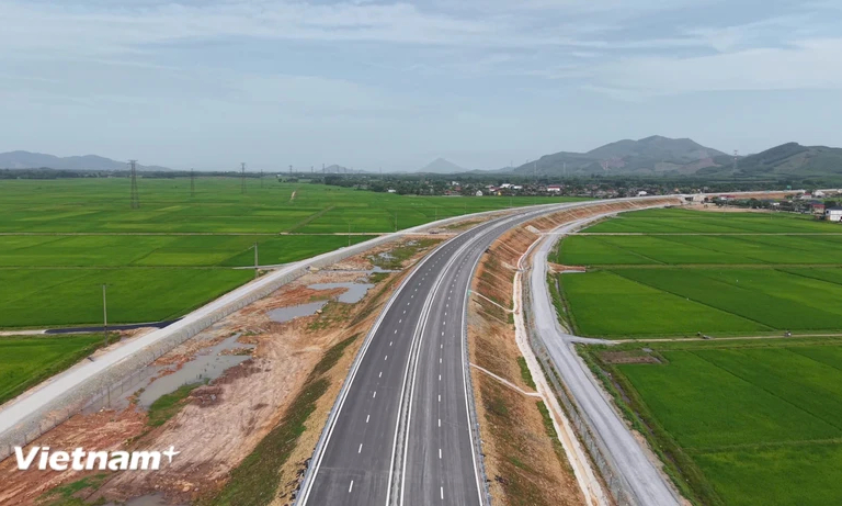 Cao tốc muốn thu phí phải có trạm dừng nghỉ, hệ thống giao thông thông minh