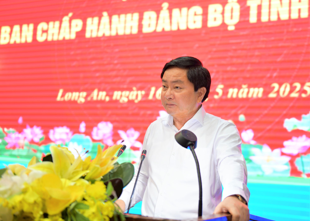Bí thư Tỉnh ủy – Nguyễn Văn Quyết phát biểu tại hội nghị
