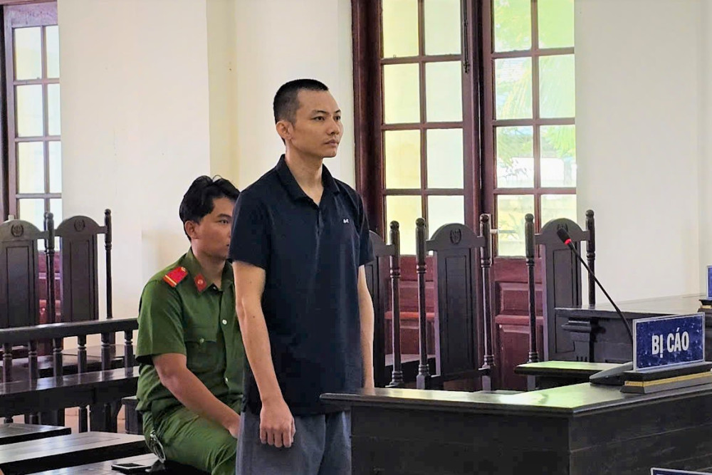 Bị cáo Lê Thanh Nhất Nguyên tại phiên tòa xét xử