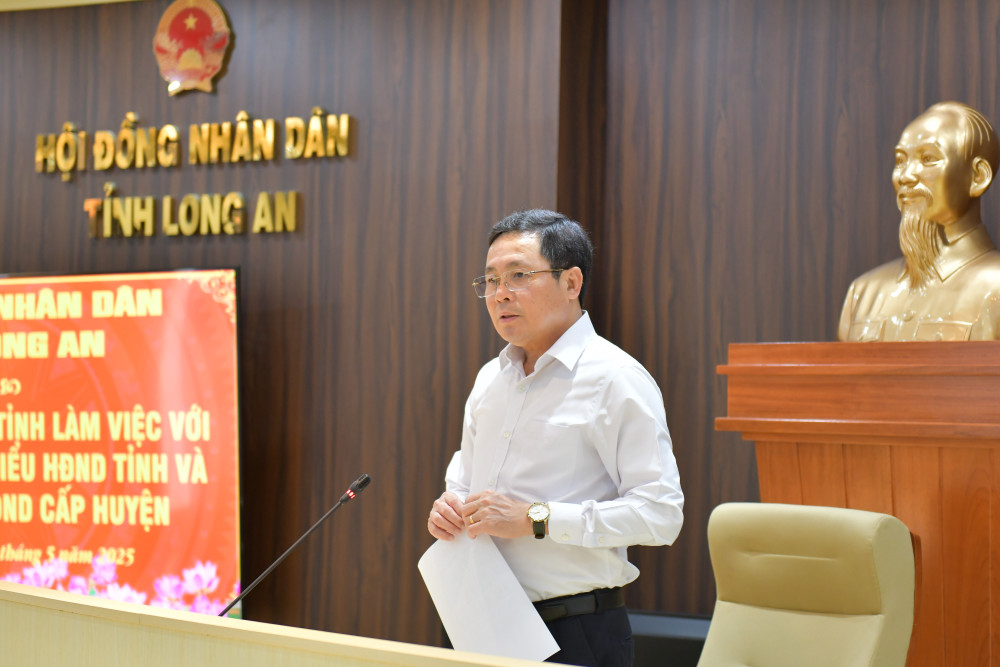Ủy viên Ban Thường vụ Tỉnh ủy, Phó Chủ tịch phụ trách HĐND tỉnh – Mai Văn Nhiều phát biểu tại buổi làm việc