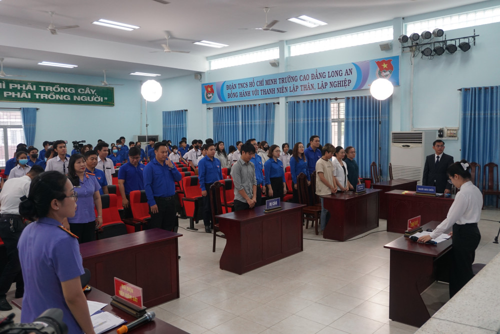 Hơn 100 đoàn viên, thanh niên, học sinh, sinh viên tham gia phiên tòa giả định