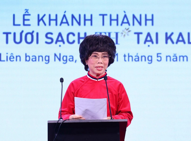 Bà Thái Hương, Nhà sáng lập Tập đoàn TH, phát biểu tại Lễ khánh thành Nhà máy chế biến sữa tươi sạch TH của Tập đoàn TH tại tỉnh Kaluga, Liên bang Nga. (Ảnh: Thống Nhất/TTXVN)