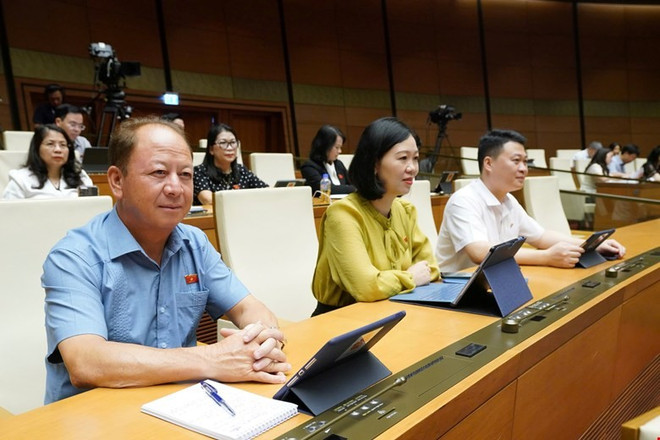 24 đại biểu Quốc hội đã phát biểu và nhìn chung các ý kiến đánh giá cao báo cáo tiếp thu giải trình của Ủy ban Thường vụ Quốc hội và thống nhất với nhiều nội dung của dự thảo luật. (Ảnh: QH/Vietnam+)