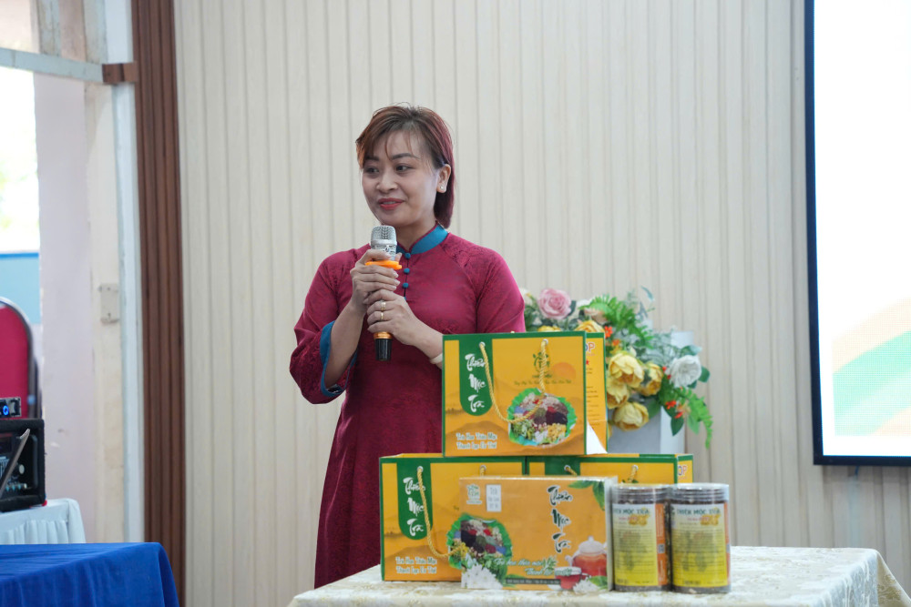 Thí sinh tham gia thuyết trình và trả lời câu hỏi của Ban giám khảo