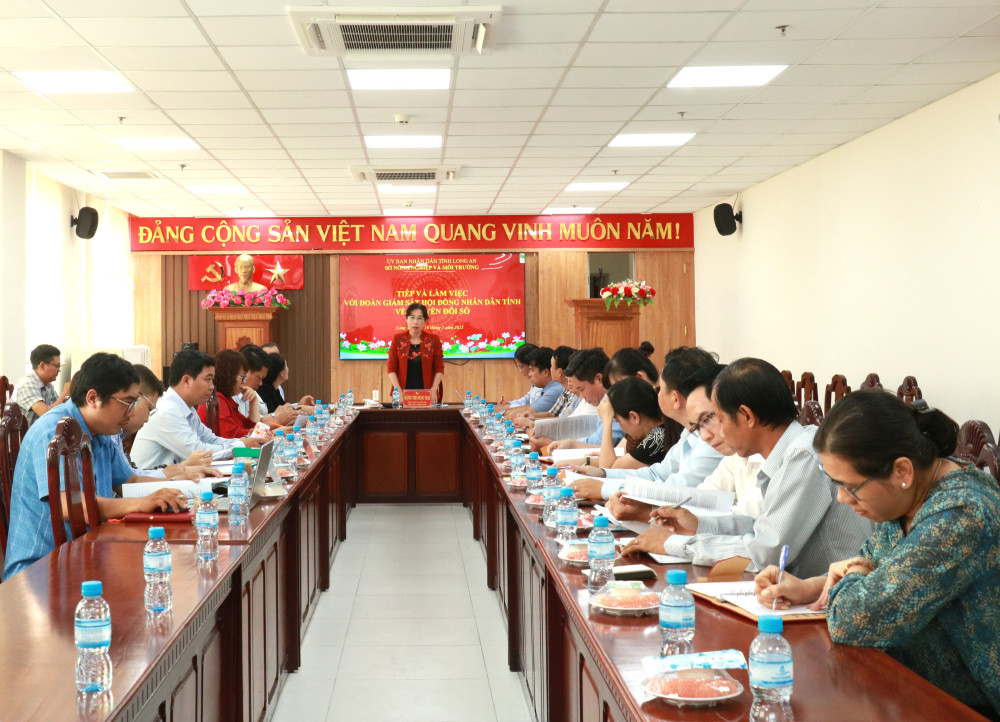 Đoàn Giám sát của HĐND tỉnh giám sát tại Sở Nông nghiệp và Môi trường