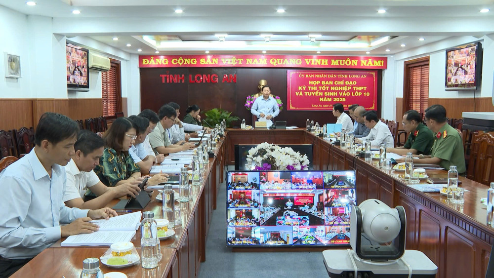 Đại biểu dự cuộc họp