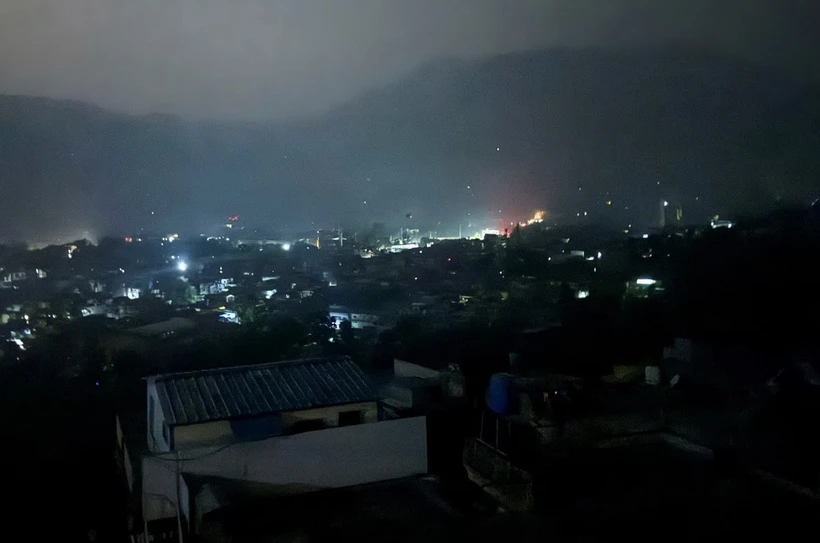 Quang cảnh thành phố Muzaffarabad ở khu vực Kashmir do Pakistan quản lý, một trong những địa điểm bị tấn công từ Ấn Độ, ngày 7/5/2025. (Ảnh: Reuters/TTXVN)