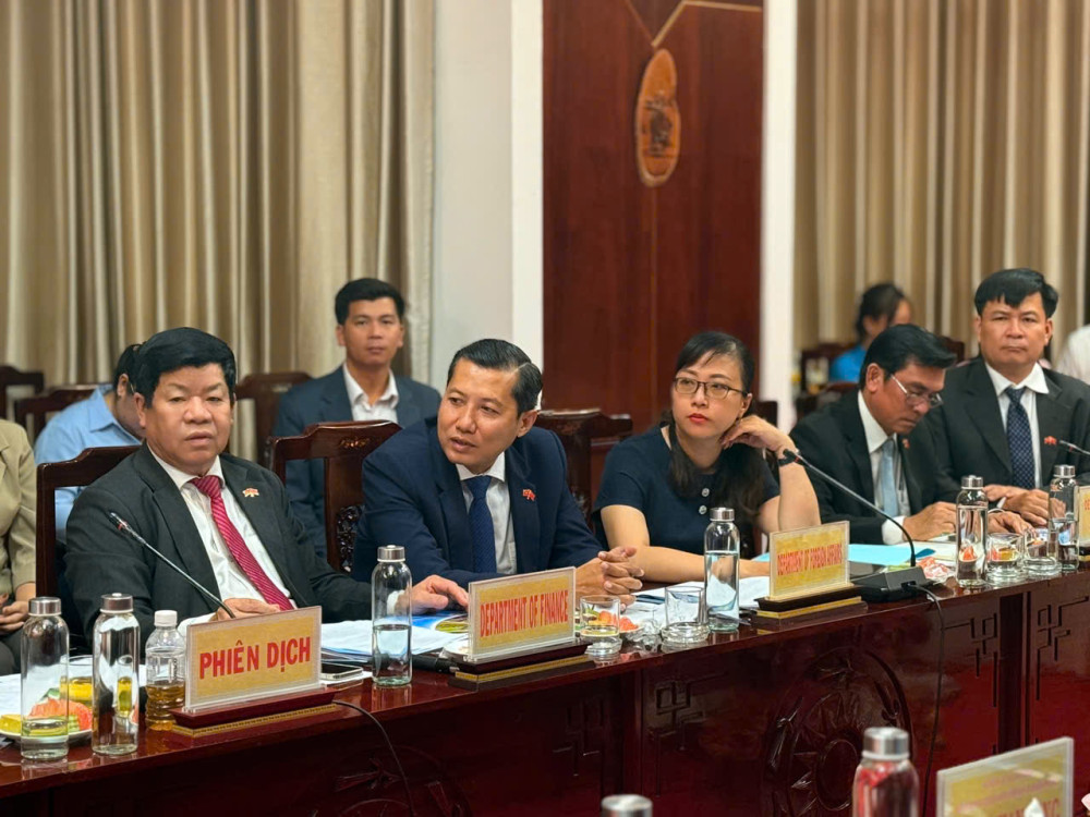 Đại diện các sở, ngành tỉnh Long An thông tin về hoạt động đầu tư tại buổi gặp gỡ, hợp tác đầu tư