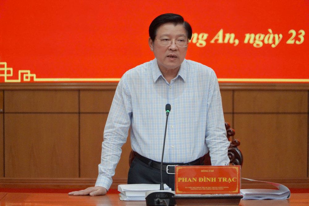 Ủy viên Bộ Chính trị, Bí thư Trung ương Đảng, Trưởng ban Nội chính Trung ương - Phan Đình Trạc yêu cầu, 2 tỉnh Long An và Tây Ninh phải làm tốt công tác quy trình cán bộ, bảo đảm sự hài hoà vì lợi ích chung