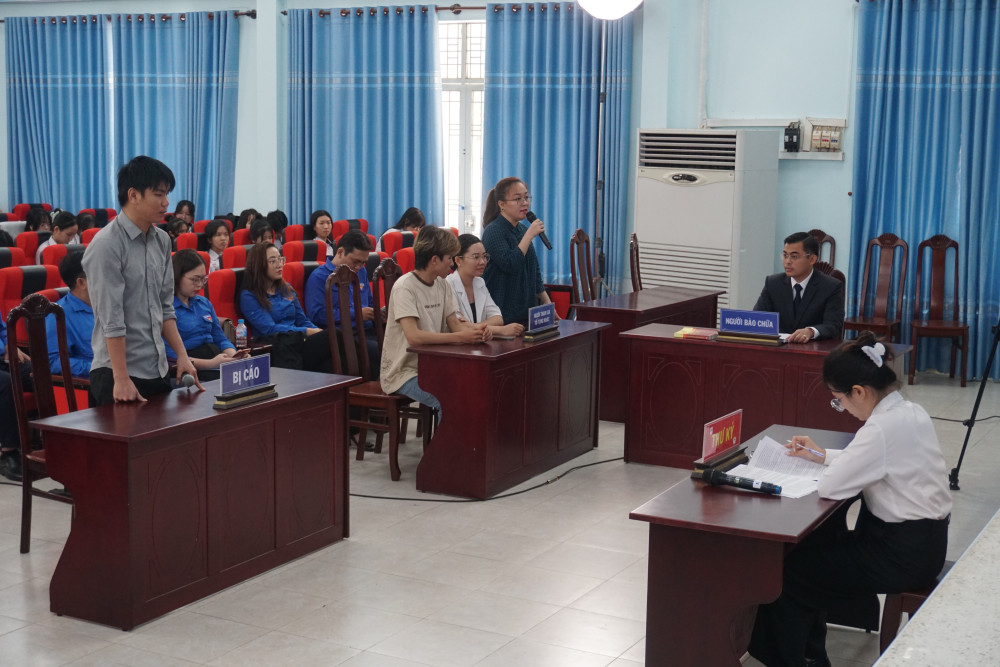 Các thành phần tham gia phiên tòa đều do đoàn viên, thanh niên nhập vai, thể hiện đúng chức năng, nhiệm vụ trong phiên tòa