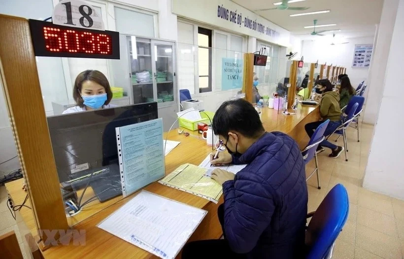 Thủ tướng yêu cầu kịp thời bố trí kinh phí chi trả chế độ cho cán bộ, công chức khi sắp xếp bộ máy. (Ảnh: PV/Vietnam+)