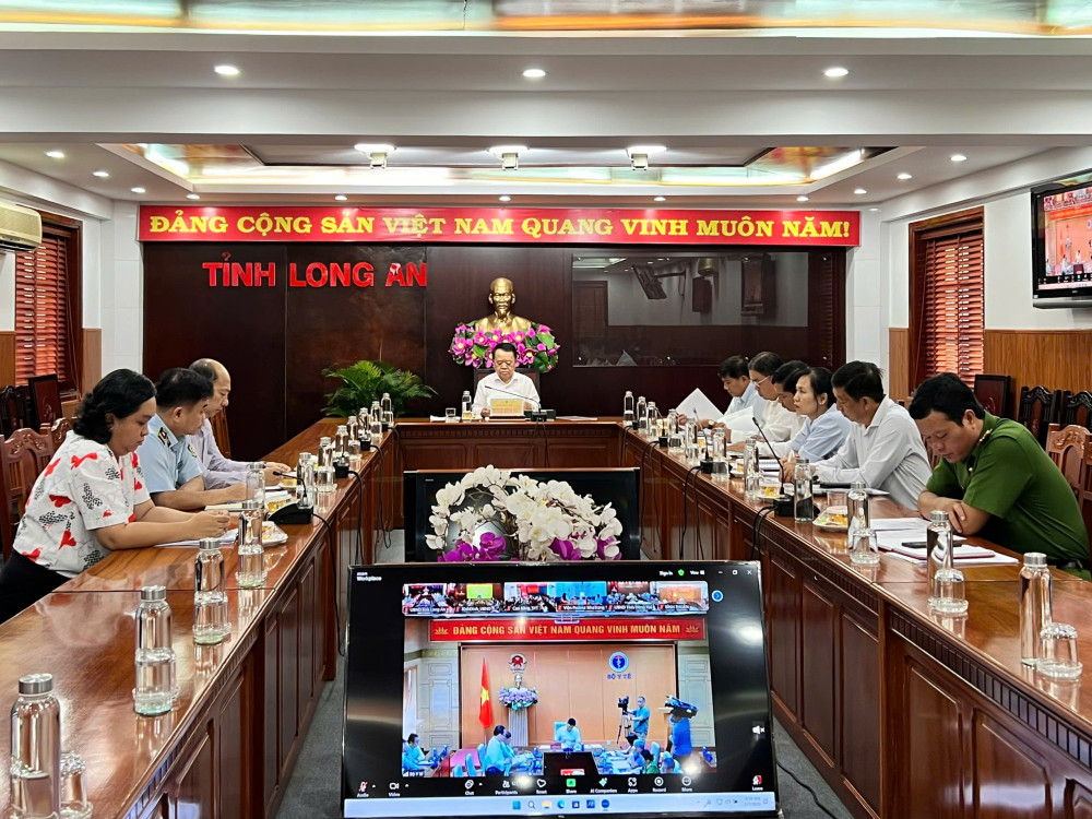 Các đại biểu dự hội nghị tại điểm cầu tỉnh Long An