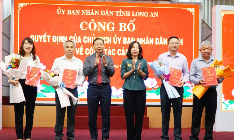 Bảo đảm chính sách đúng, đủ, kịp thời, đồng bộ trong sắp xếp tổ chức bộ máy