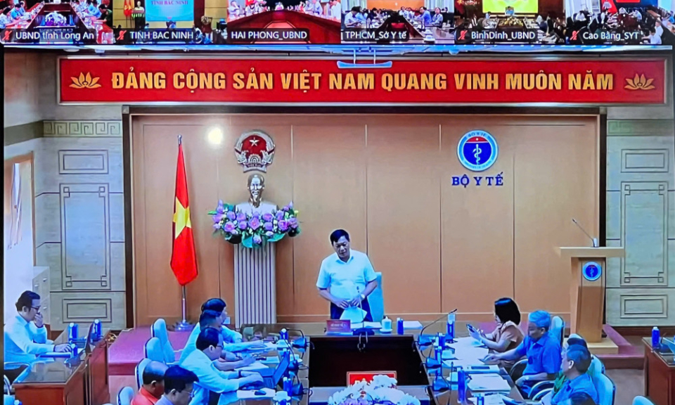 Tăng cường kiểm tra việc chấp hành các quy định pháp luật về dược, an toàn thực phẩm