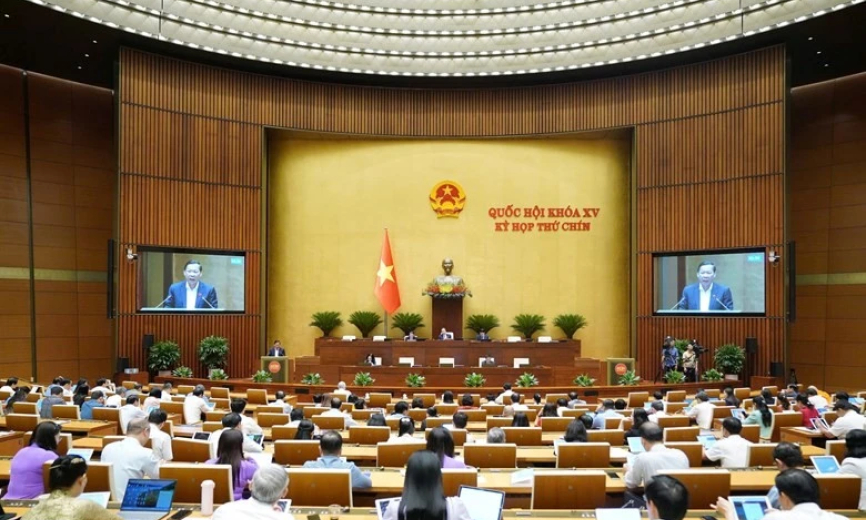 Họp Quốc hội: Đề xuất tăng thuế tiêu thụ đặc biệt với rượu, bia, thuốc lá từ năm 2027
