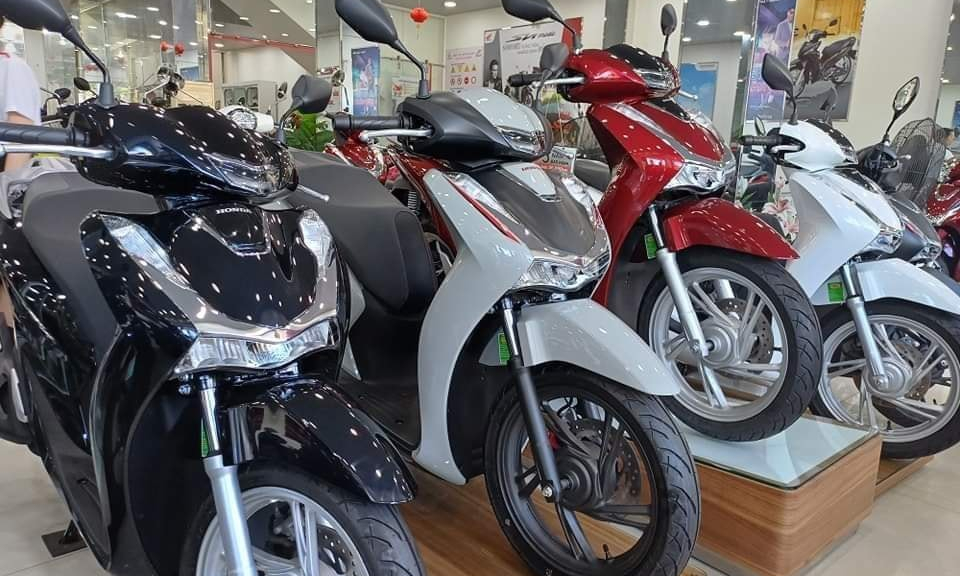 Nhiều mẫu xe máy đứng trước nguy cơ dừng bán ở Việt Nam, có cả Honda SH, Vespa