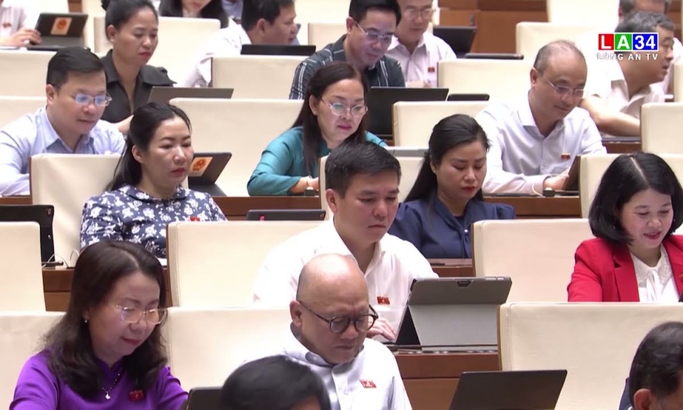 “Con người là trung tâm” trong phát triển khoa học công nghệ