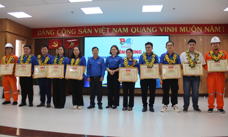 Sôi nổi 'Ngày hội Thanh niên Công nhân năm 2025' 