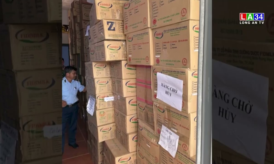 Long An phát hiện kho chứa gần 12.000 lon sữa nghi hàng giả