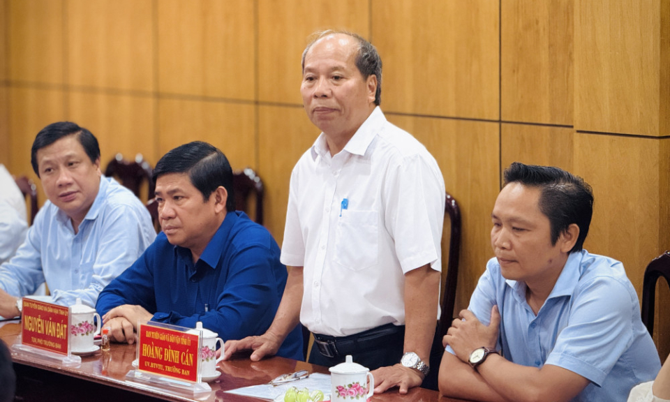 Ban Tuyên giáo và Dân vận Tỉnh ủy Long An và Tây Ninh trao đổi công việc