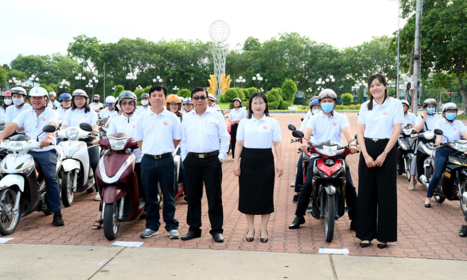 Long An diễu hành hưởng ứng Ngày Thế giới không thuốc lá 31/5