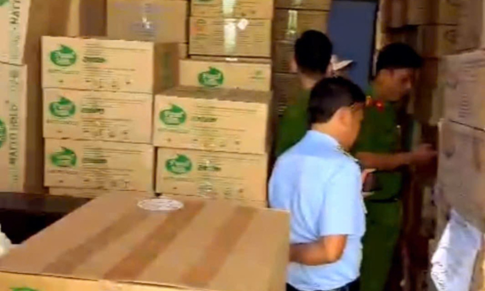 Long An mở đợt cao điểm chống buôn lậu, gian lận thương mại và hàng giả