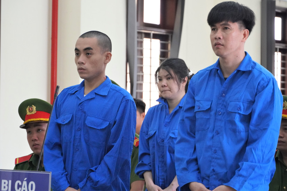 Hiếu, Nghĩa và Quyên tại phiên tòa