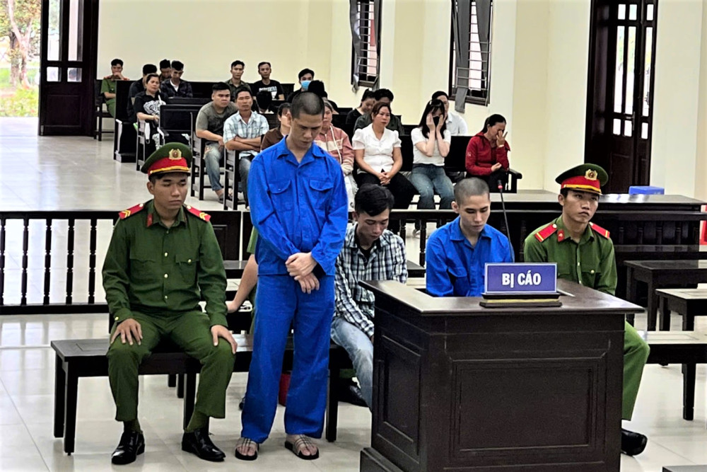 Các bị cáo tại phiên tòa xét xử