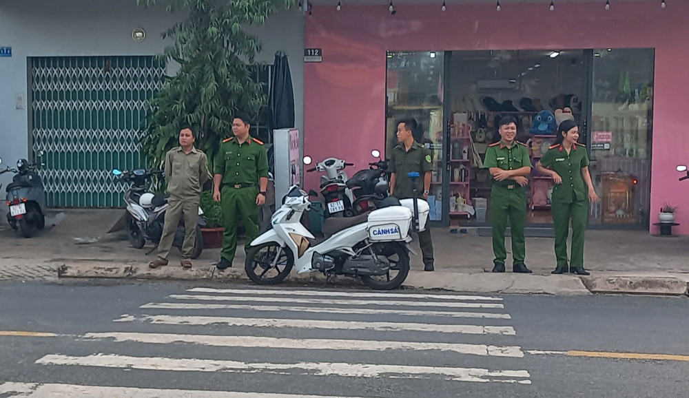 Lực lượng chức năng bảo đảm an ninh, trật tự tại điểm thi