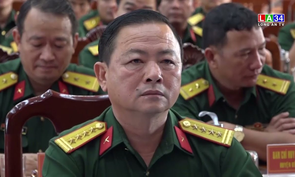 Bộ CHQS tỉnh Tây Ninh trao quyết định nhân sự theo Nghị định 178 của Chính phủ