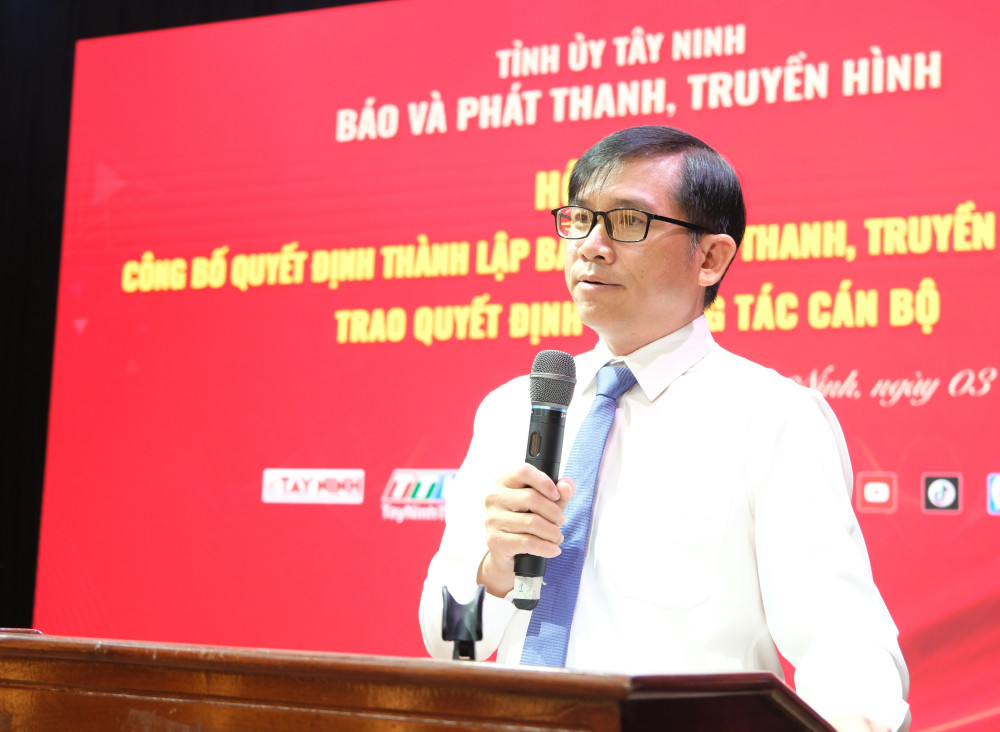 Tổng Biên tập Báo và Phát thanh, Truyền hình Tây Ninh – Lê Hồng Phước phát biểu tại hội nghị
