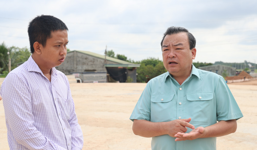 Trưởng Đoàn đại biểu Quốc hội tỉnh Tây Ninh - Phạm Hùng Thái yêu cầu cơ quan chức năng và đơn vị có trách nhiệm phải cam kết khắc phục sớm nhất những bức xúc mà cử tri phản ánh