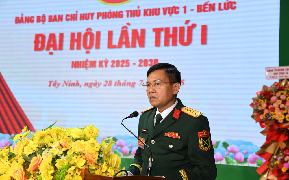 Đại tá Hà Thanh Tuấn - Phó Chỉ huy trưởng Bộ Chỉ huy Quân sự tỉnh, phát biểu chỉ đạo đại hội