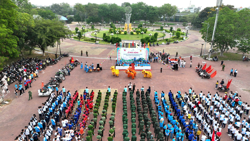 Thể thao phong trào thu hút đông đảo người dân tham gia luyện tập